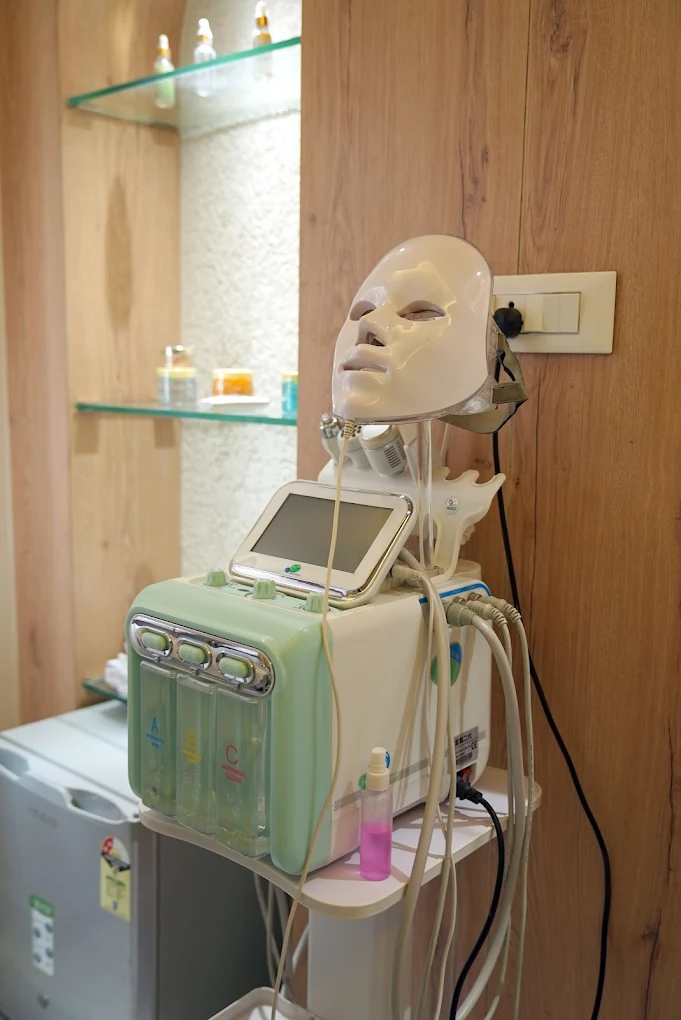 Pavanii Beauty Salon And Academy