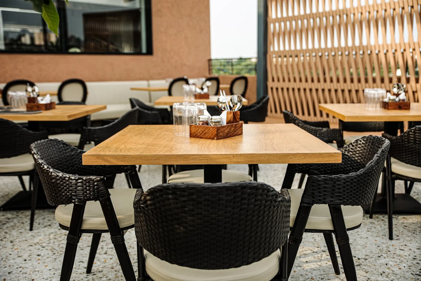 24K Kraft Brewzz, Solapur | Solapur’s First Sky-garden Restaurant