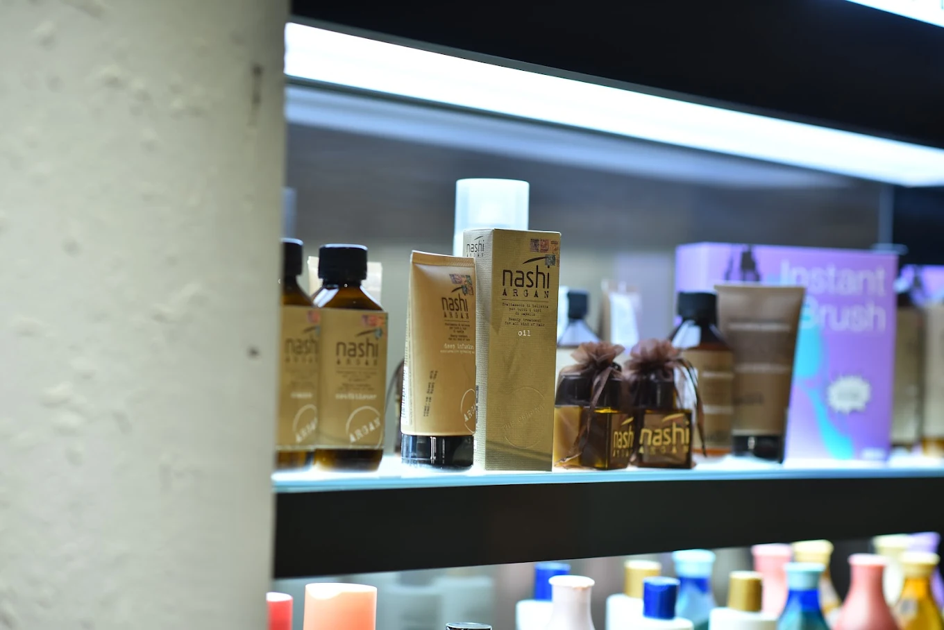 StyleMantra Unisex Salon