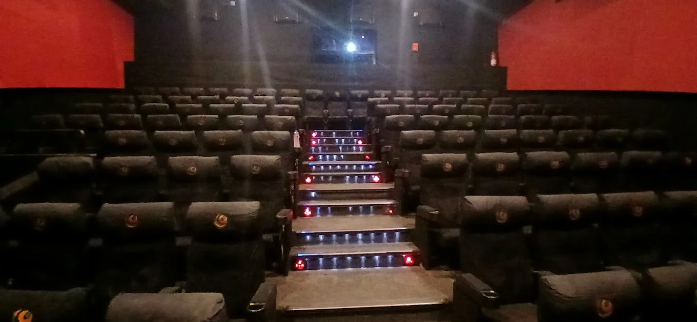 E-Square Cinema Oasis, Solapur